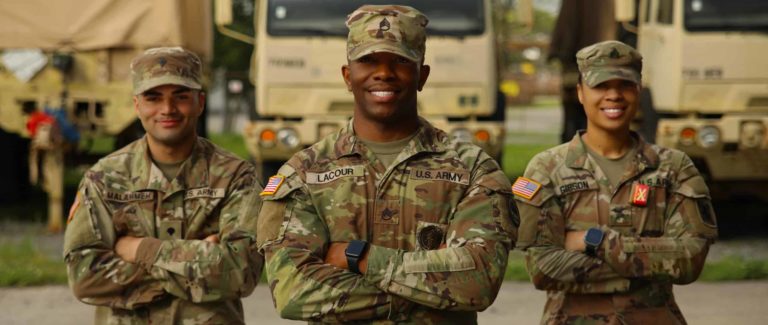 referral recruiting email social media QR Code Link